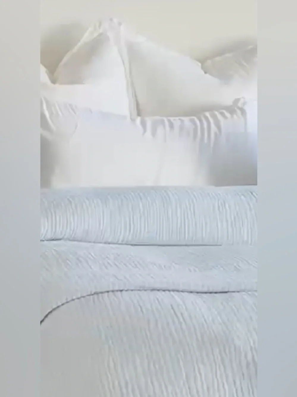 Quince premium Alternative Pillow insert  KING 36”.   MEDIUM firmness2) availabl